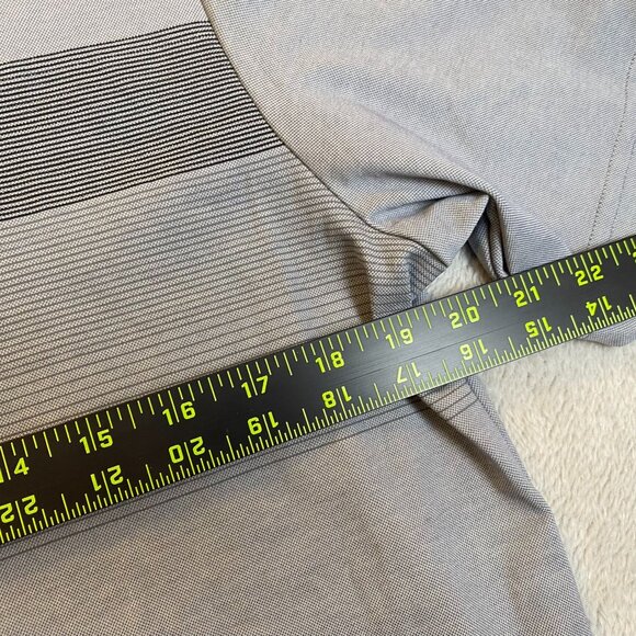 TravisMathew Mens Polo Shirt Medium Gray Embroidered Logo & Striped Design Mens - Picture 4 of 8